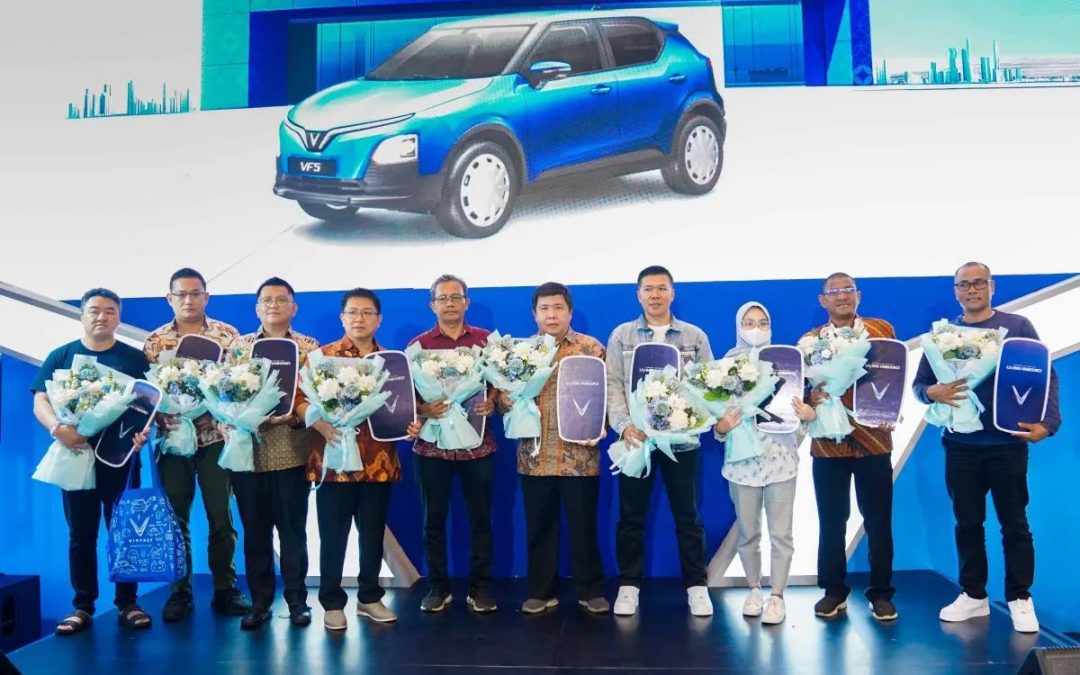 Vinfast mulai kirim mobil listrik VF 5 ke konsumen di Indonesia